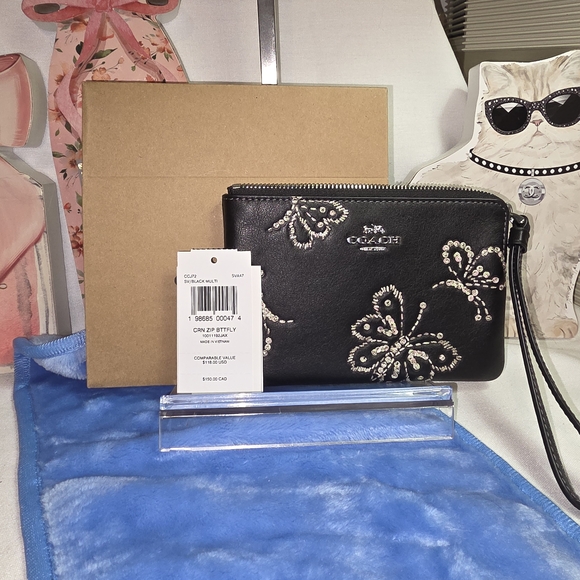 Coach Butterfly Wristlet w/Box - Picture 3 of 5